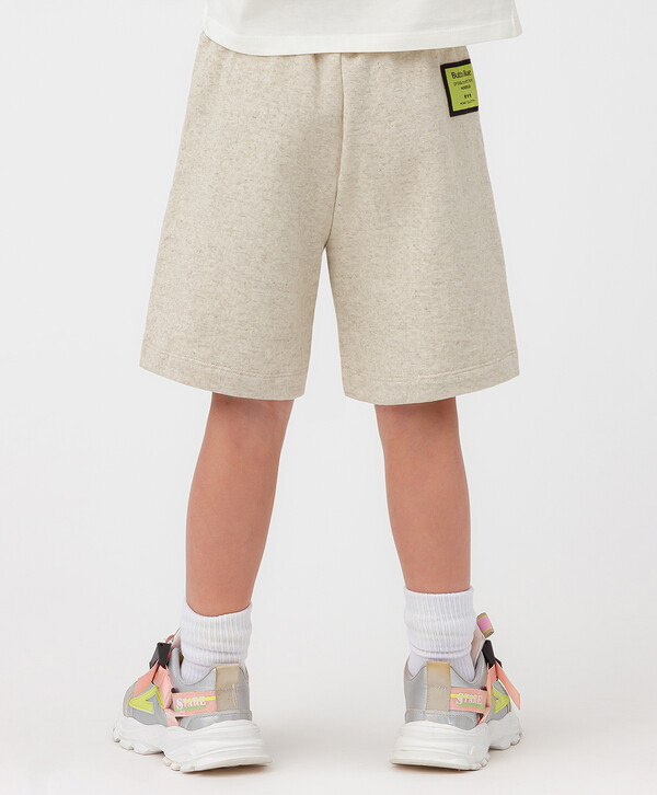 840 р.  1050 р.  Шорты молочного цвета Button Blue