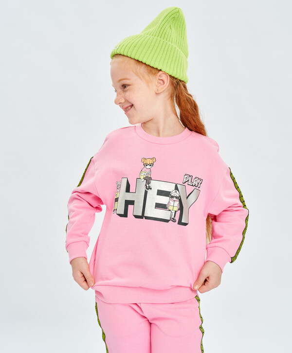 600 р. 1200 р. Толстовка с лампасами и принтом розовая Button Blue