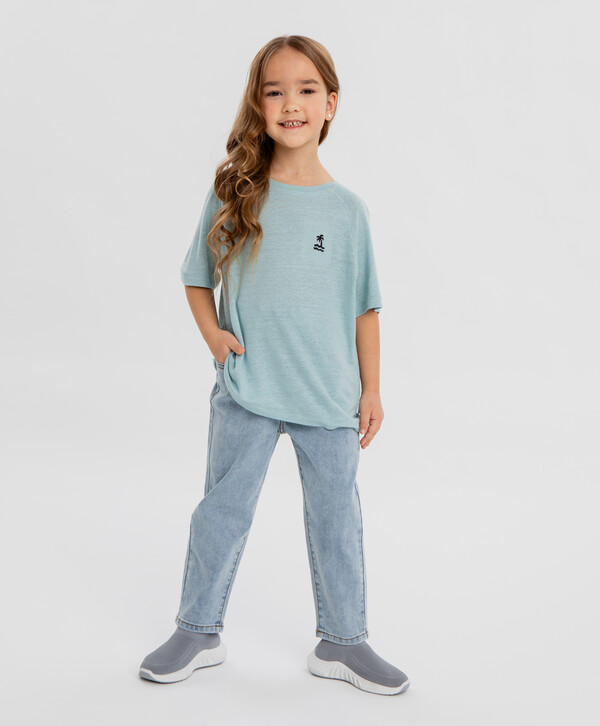 1720 р.  2150 р.  Джинсы carrot fit голубые для девочки Button Blue