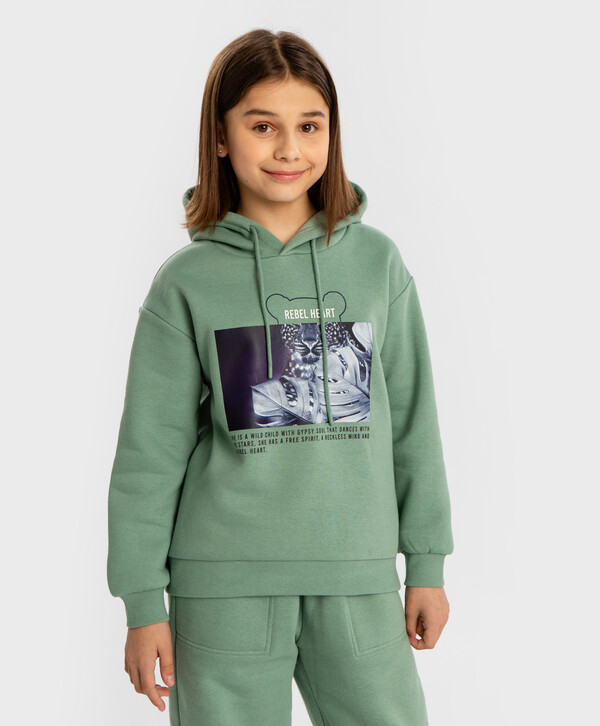 1260 р. 1800 р. Толстовка оверсайз с капюшоном и принтом зеленая для девочки Button Blue