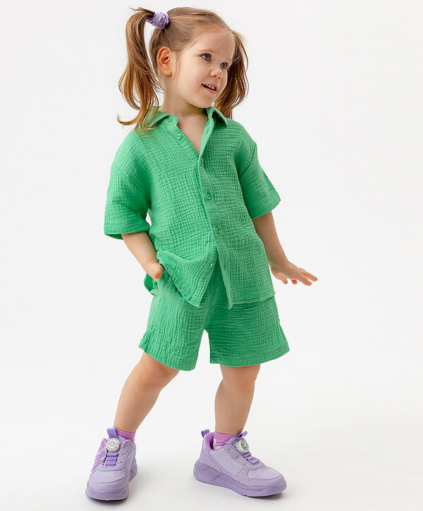 640 р.  800 р.  Шорты зеленые Button Blue