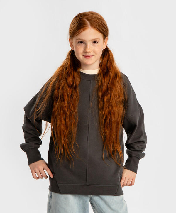 1120 р. 1600 р. Толстовка оверсайз с принтом на спине серая для девочки Button Blue