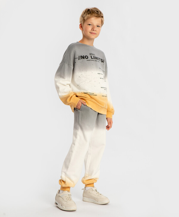 1400 р.  1750 р.  Джоггеры с поясом на резинке с градиентом мультицвет детские Button Blue