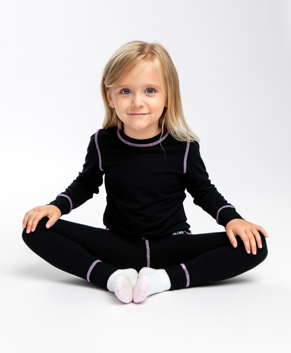 935 р. 1870 р. Термобелье черное Button Blue