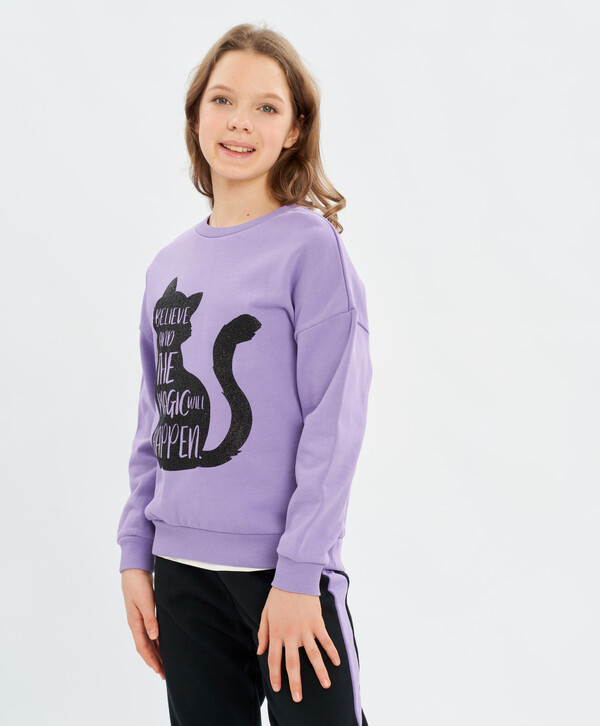 715 р. 1430 р. Толстовка с принтом сиреневая Button Blue