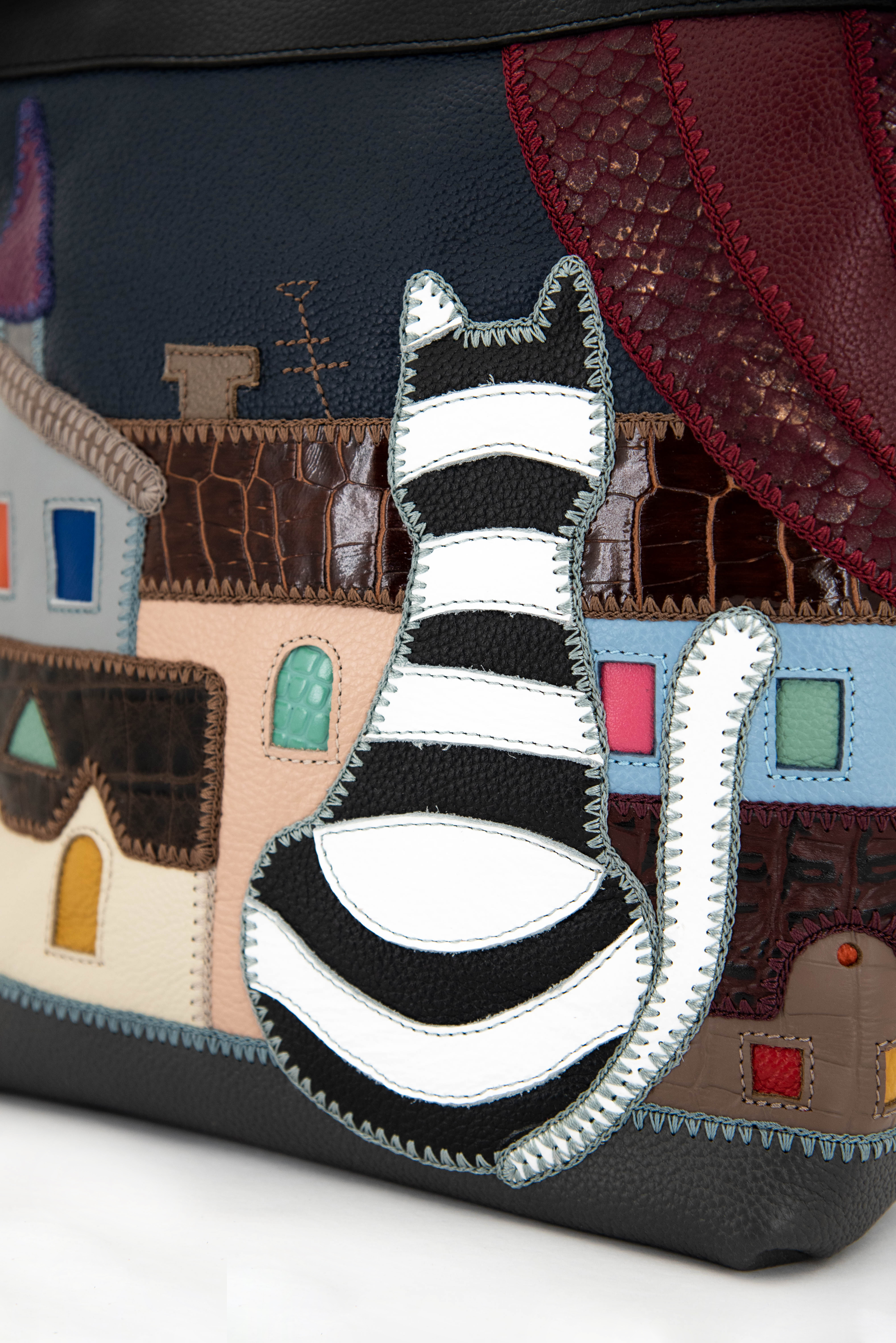 Сумка с аппликацией ДC-528-305