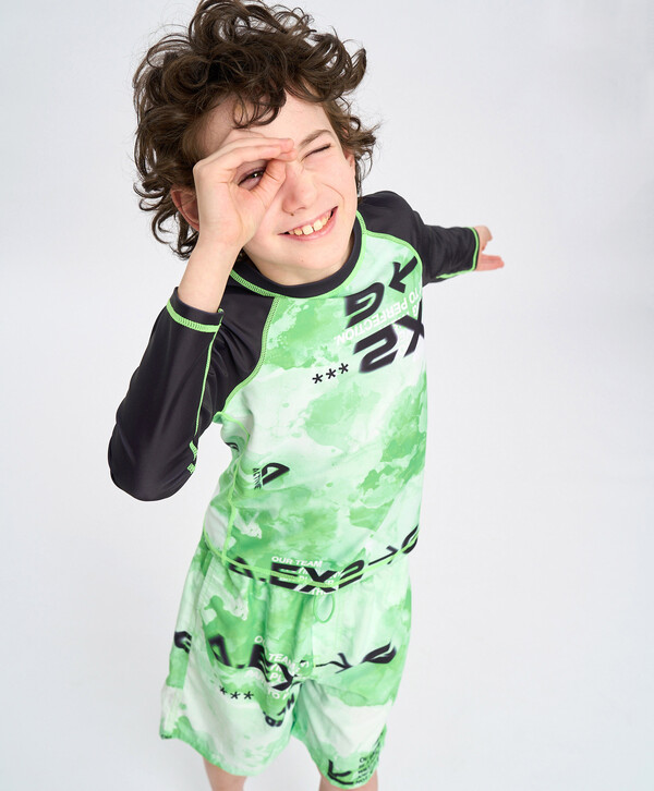 840 р.  1200 р.  Гидрофутболка с длинным рукавом и принтом детская мультицвет Button Blue