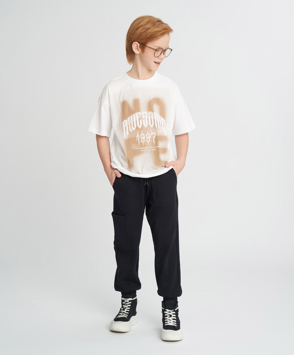 770 р.  1100 р.  Футболка с коротким рукавом для мальчика белая оверсайз с принтом Button Blue