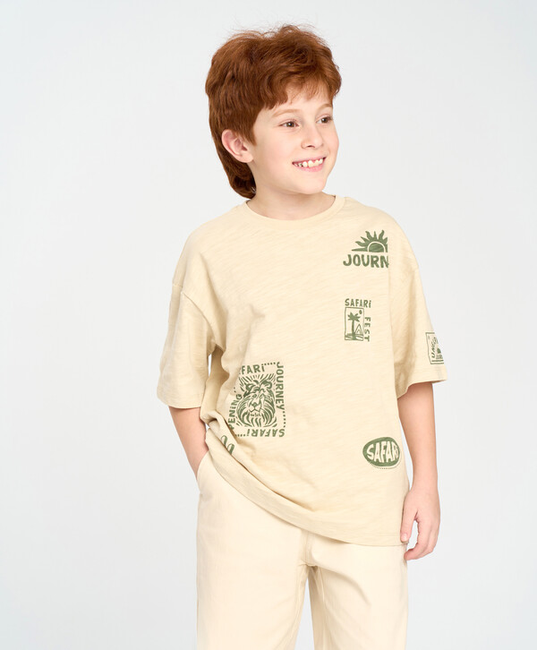 665 р.  950 р.  Футболка с коротким рукавом для мальчика оверсайз молочная с принтом Button Blue