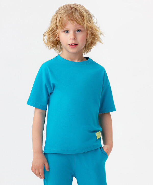 432 р.  540 р.  Футболка голубая с патчем-нашивкой Button Blue