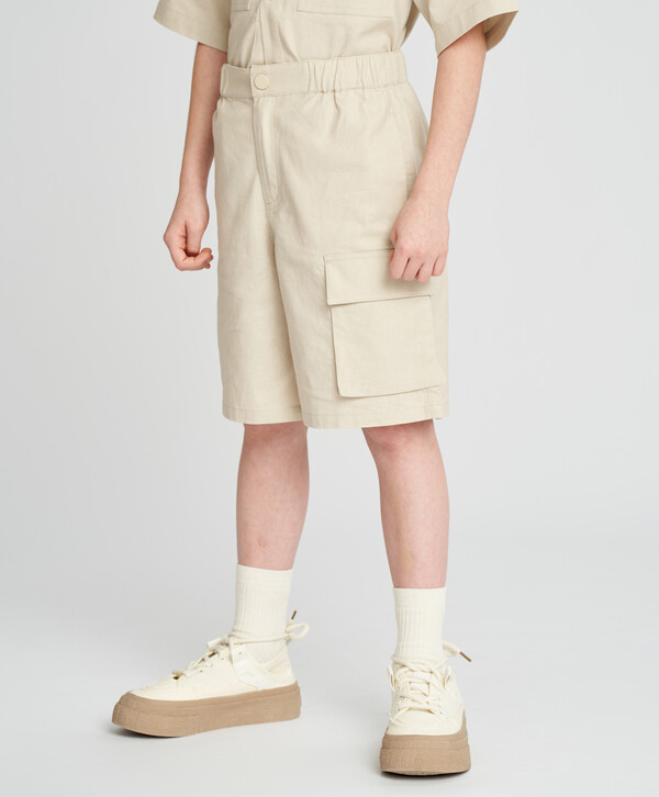 1400 р.  2000 р.  Шорты сафари детские молочные с поясом на резинке и карманом Button Blue