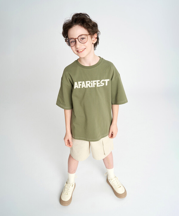 700 р.  1000 р.  Футболка с коротким рукавом для мальчика оверсайз зеленая с принтом Button Blue