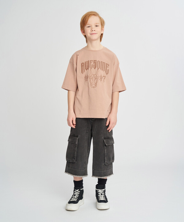 910 р.  1300 р.  Футболка оверсайз с коротким рукавом для мальчика бежевая с принтом Button Blue