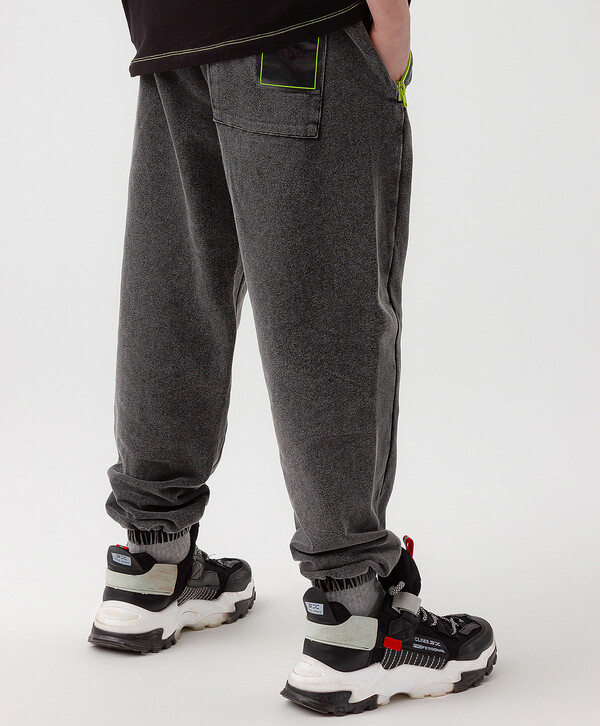 1360 р.  1700 р.  Джоггеры с поясом темно-серые Button Blue