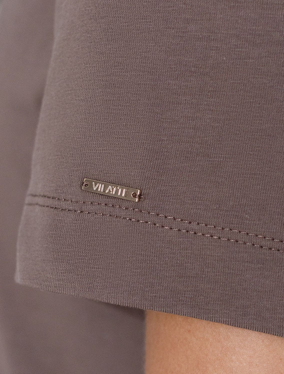 Нарядная футболка с принтом фольгой из премиального хлопка с эластаном D49.124 кофе_magic