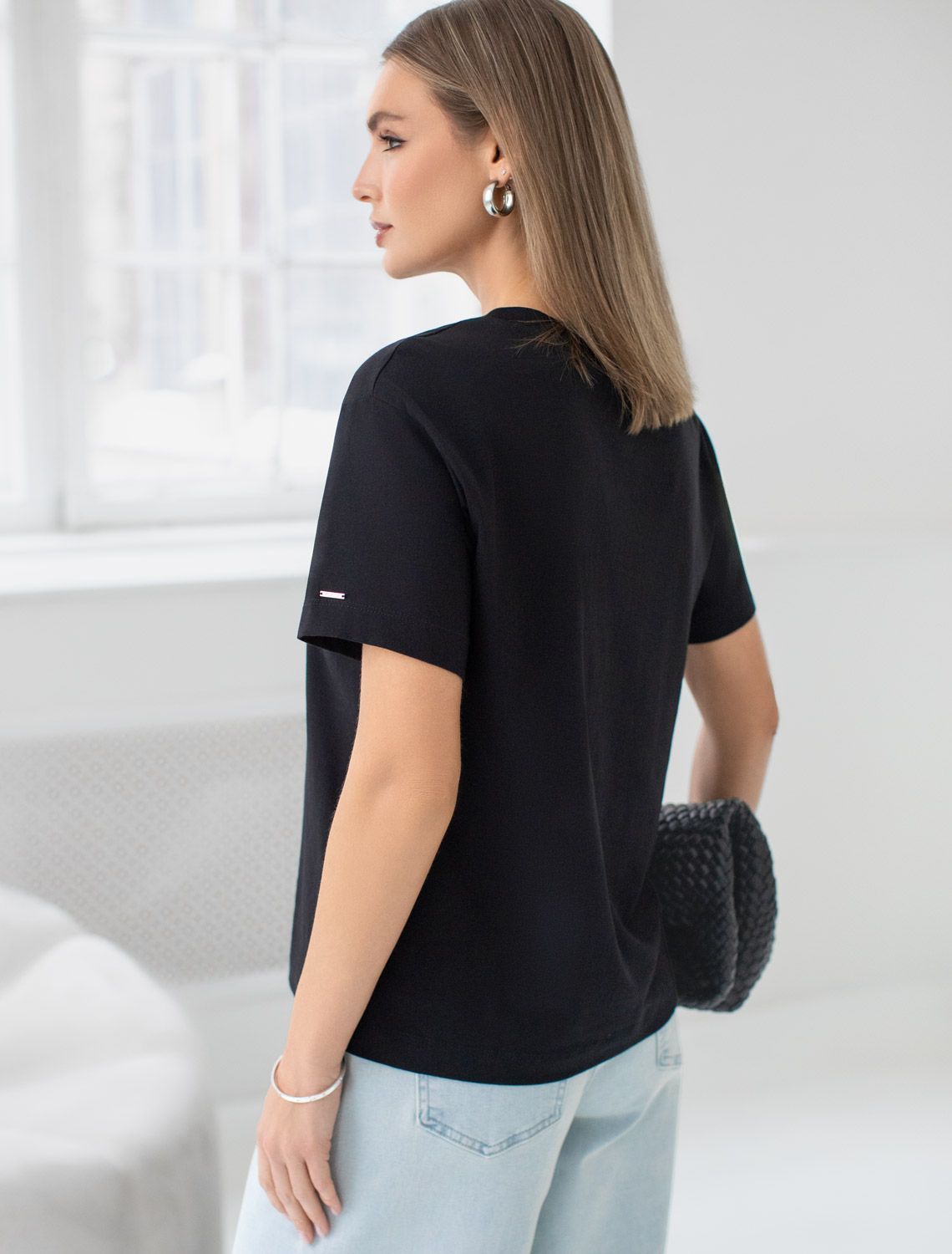 Нарядная футболка с принтом фольгой из премиального хлопка с эластаном D49.124 черный_magic