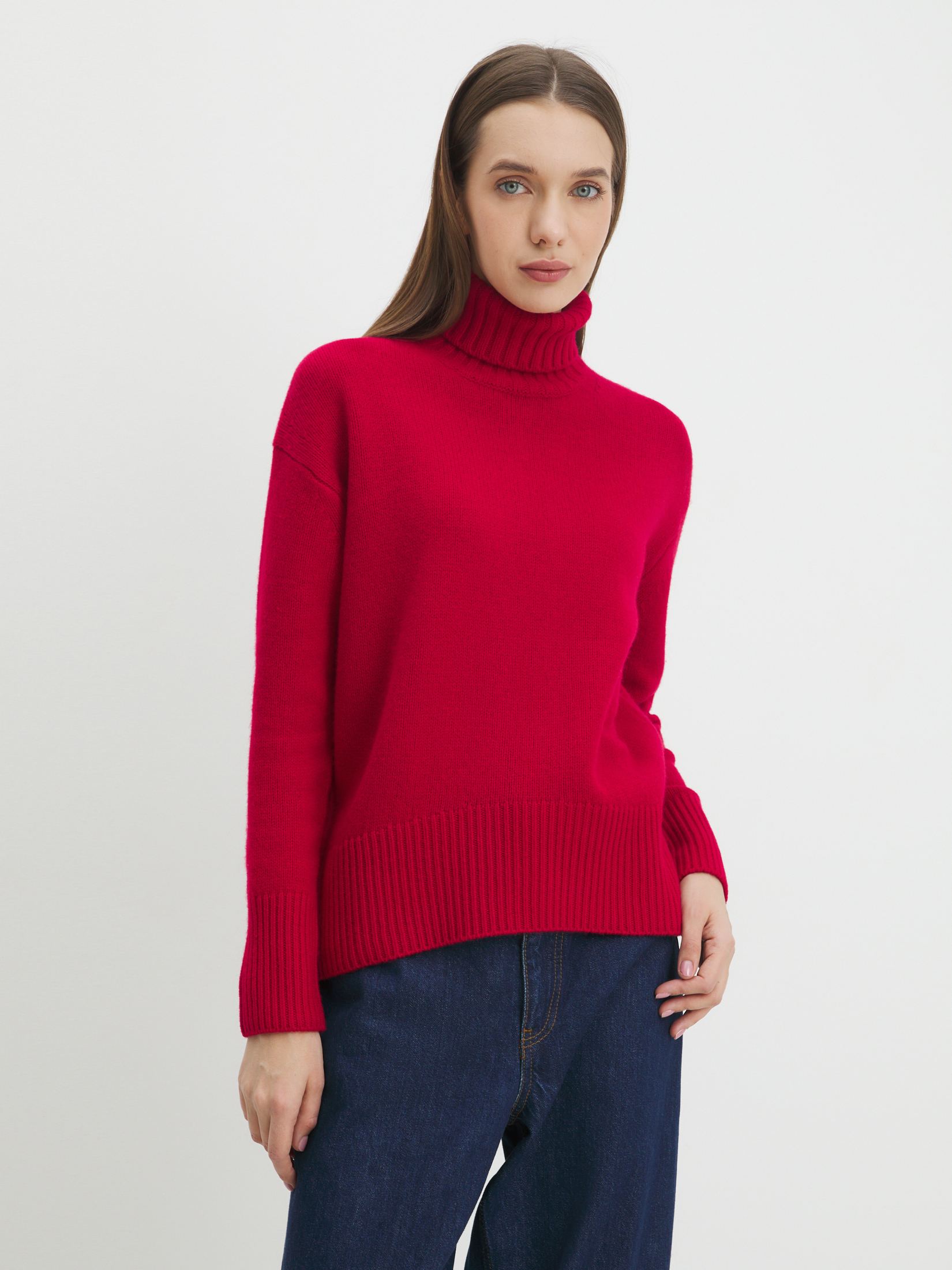 3071 р.  7140 р.  Женский свитер MAISON DAVID