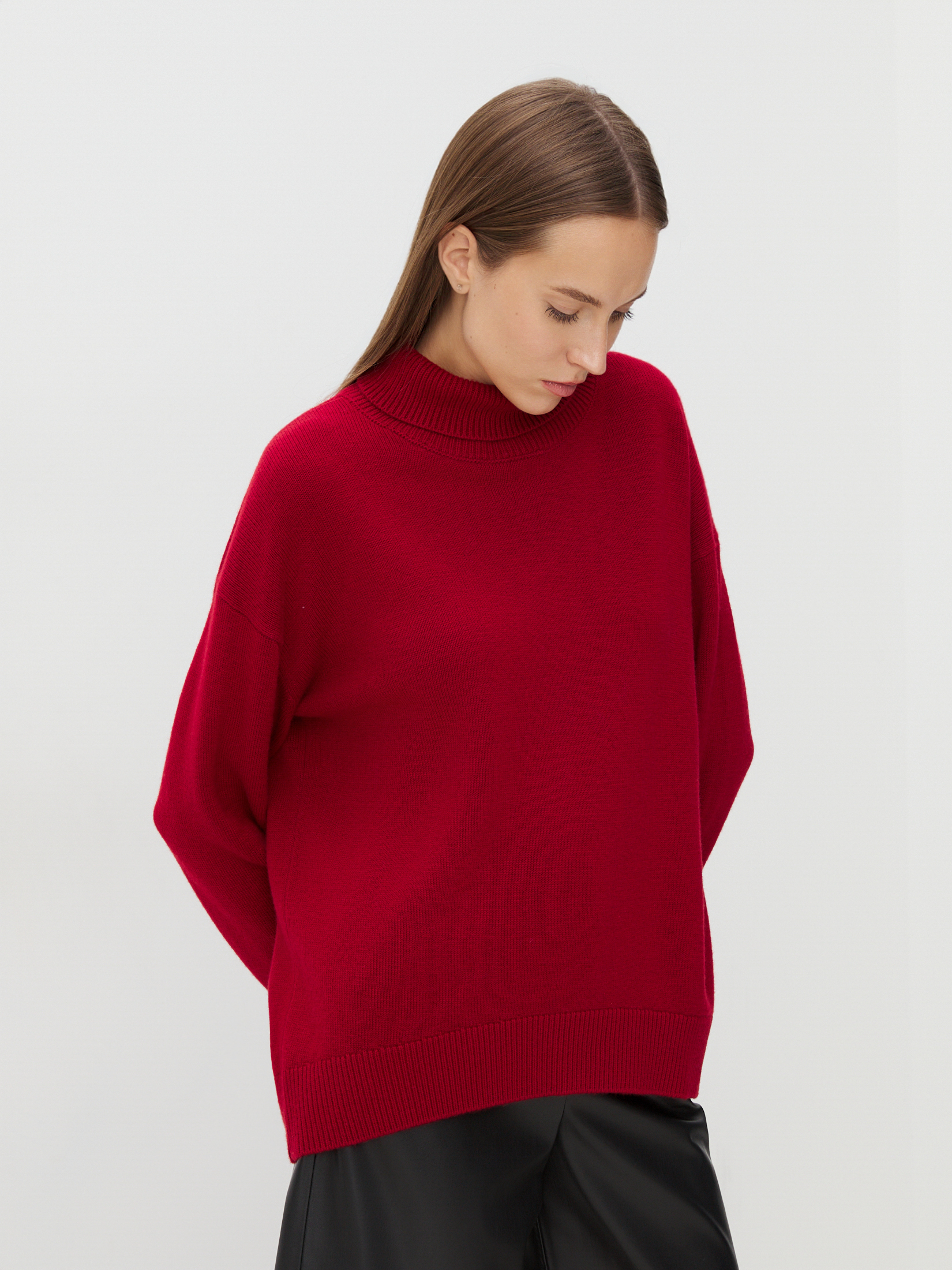 3638 р.  8460 р.  Женский свитер MAISON DAVID