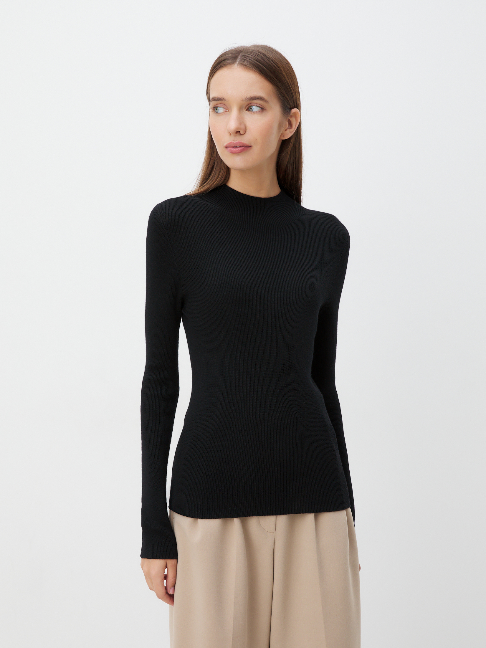 2701 р.  6280 р.  Женский бесшовный джемпер MAISON DAVID