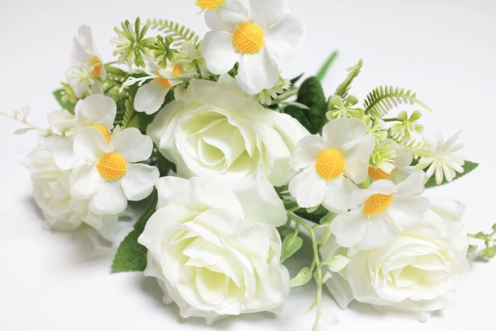 Б12067 Б/С Букет розочка 7 веток с доб.