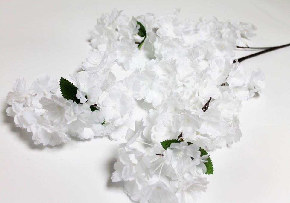 В12121 Б/С Ветка Японская вишня тройная 95см(5шт)