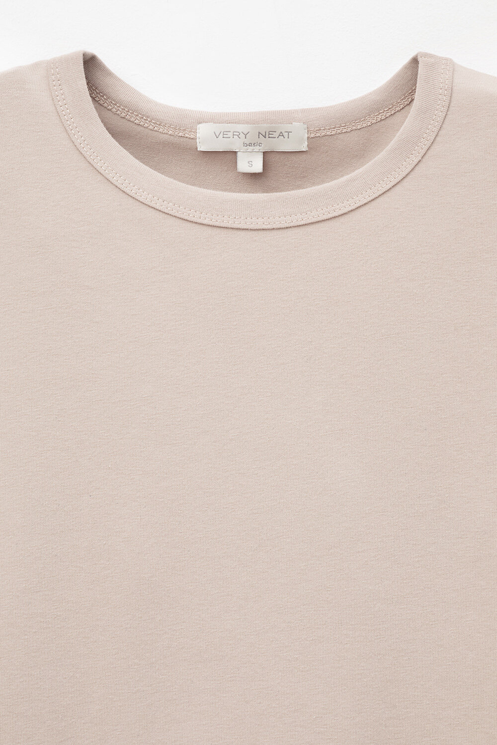 Ст.цена 1375р. VERY NEAT Фуфайка ЕВТ 3238/24 492863