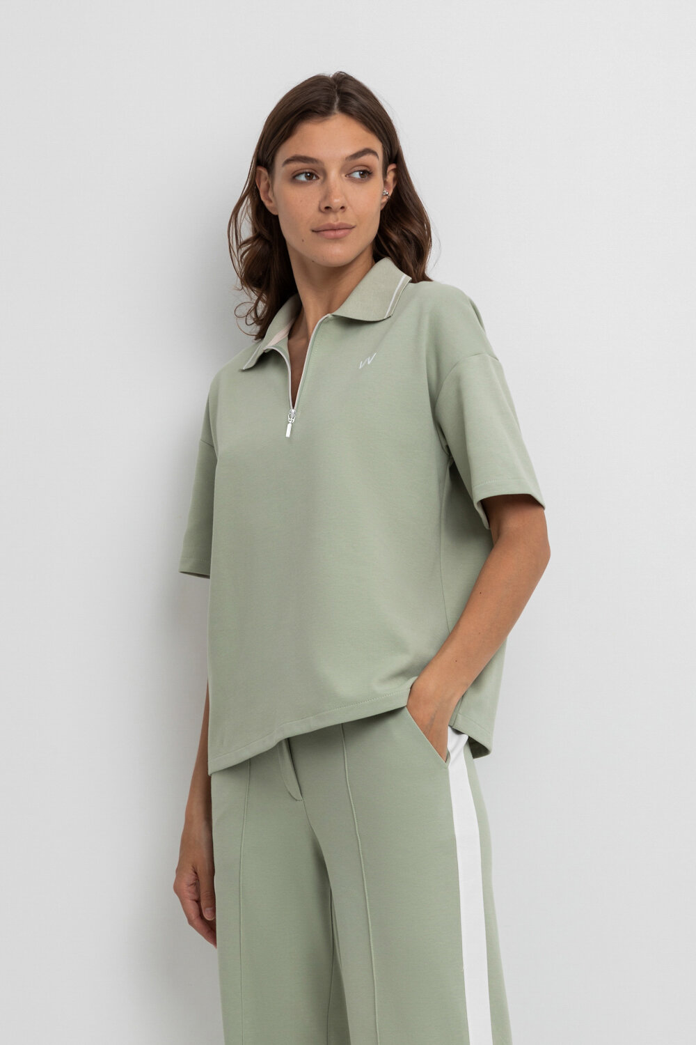 Ст.цена 2360р. VERY NEAT Фуфайка ЕВТ 3209 439578