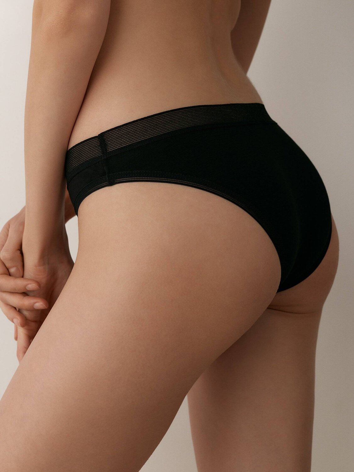 Ст.цена 345р. Conte elegant Трусы NEW CLASSIC LB 2280 black 277536