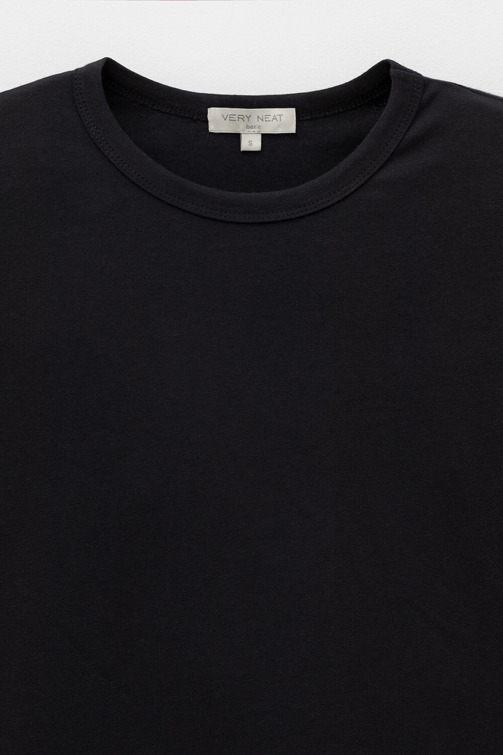 Ст.цена 1375р. VERY NEAT Фуфайка ЕВТ 3237/24 492919