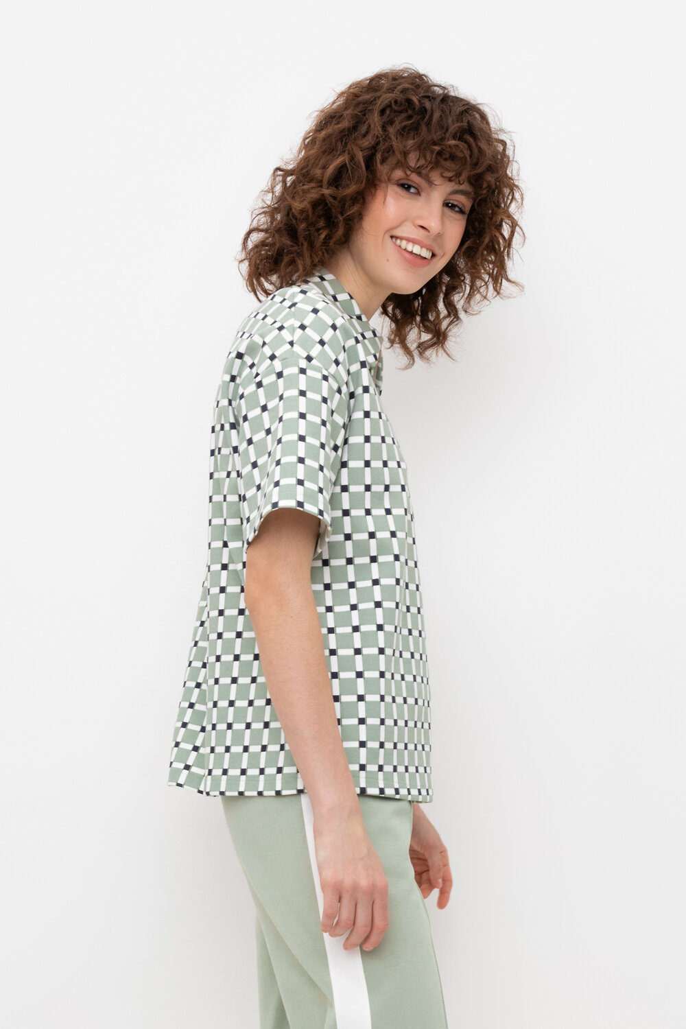 Ст.цена 2360р. VERY NEAT Фуфайка ЕВТ 3210 439603