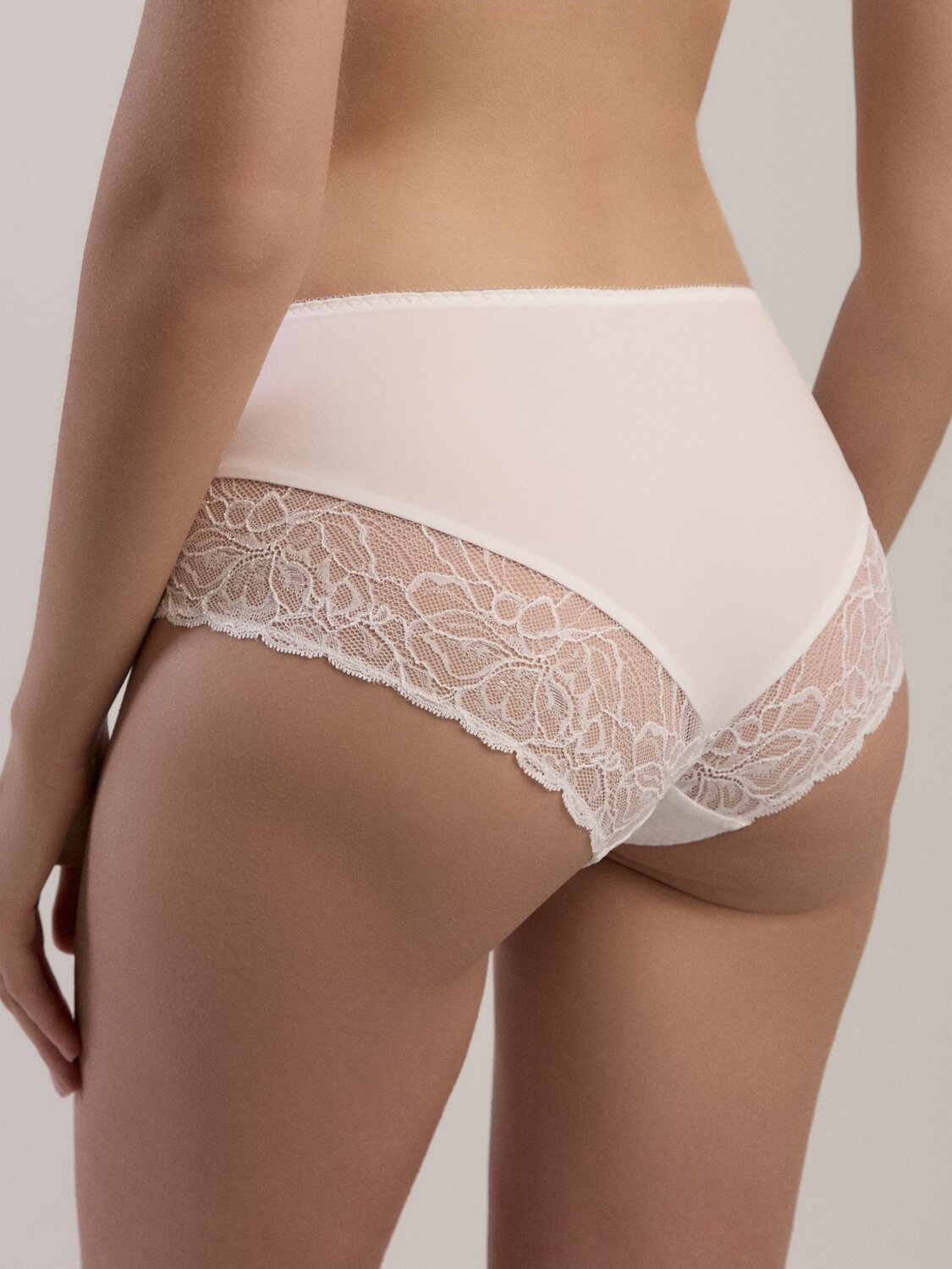 Ст.цена 880р. Conte elegant Трусы AUTOGRAPH RP3129 белый 478069