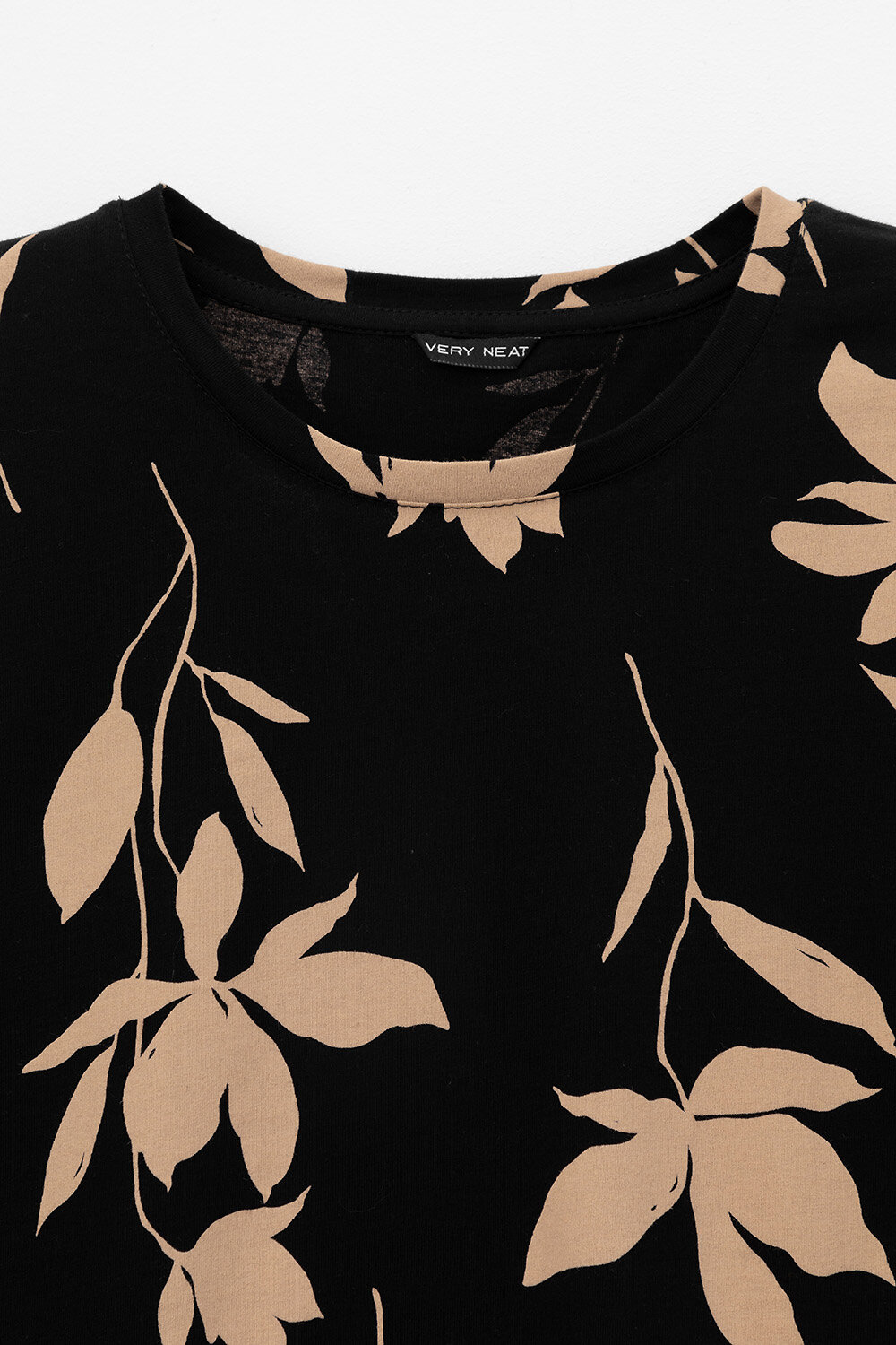 Ст.цена 1770р. VERY NEAT Фуфайка ЕВТ 3184 392331