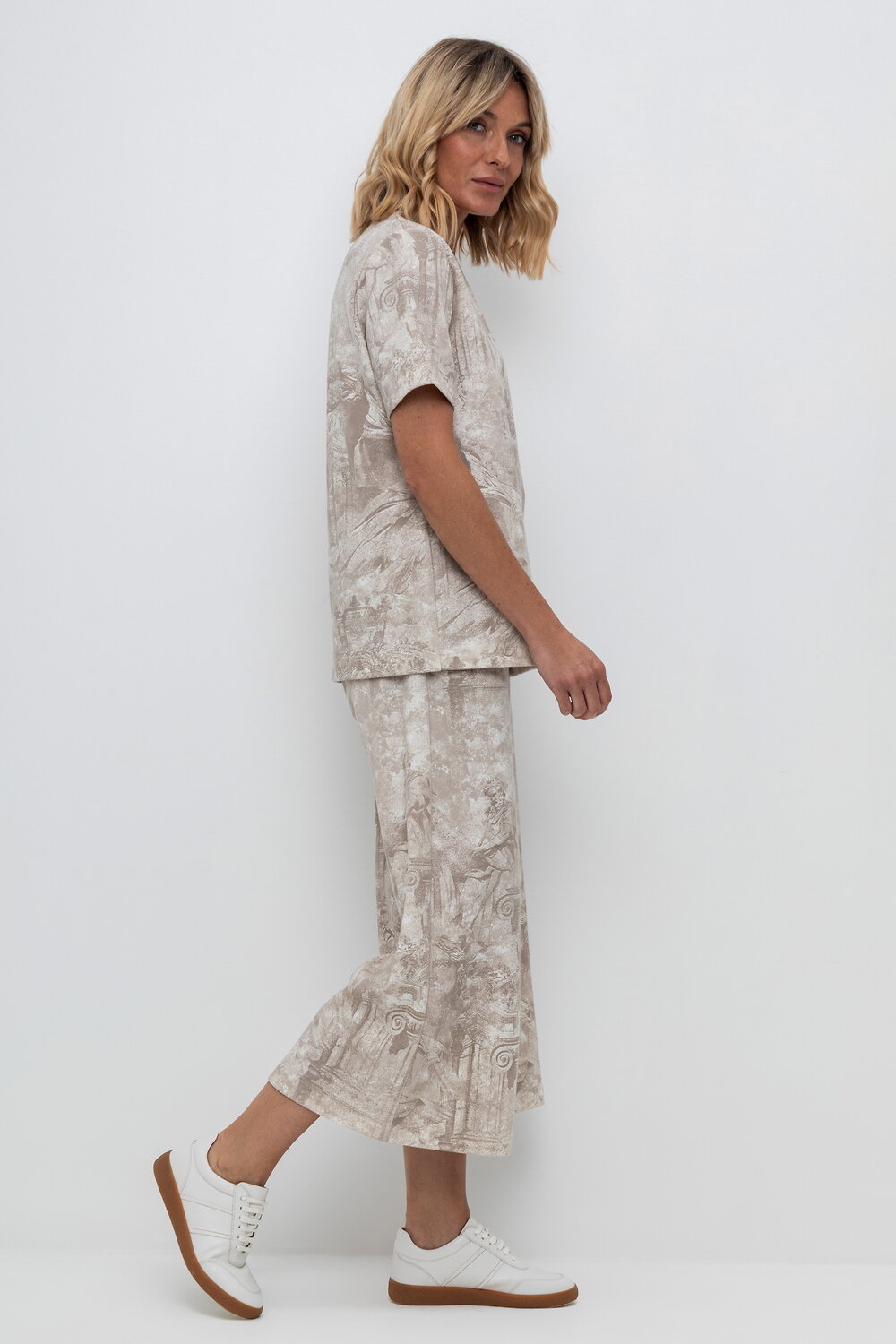 Ст.цена 1947р. VERY NEAT Фуфайка ЕВТ 3213 403767