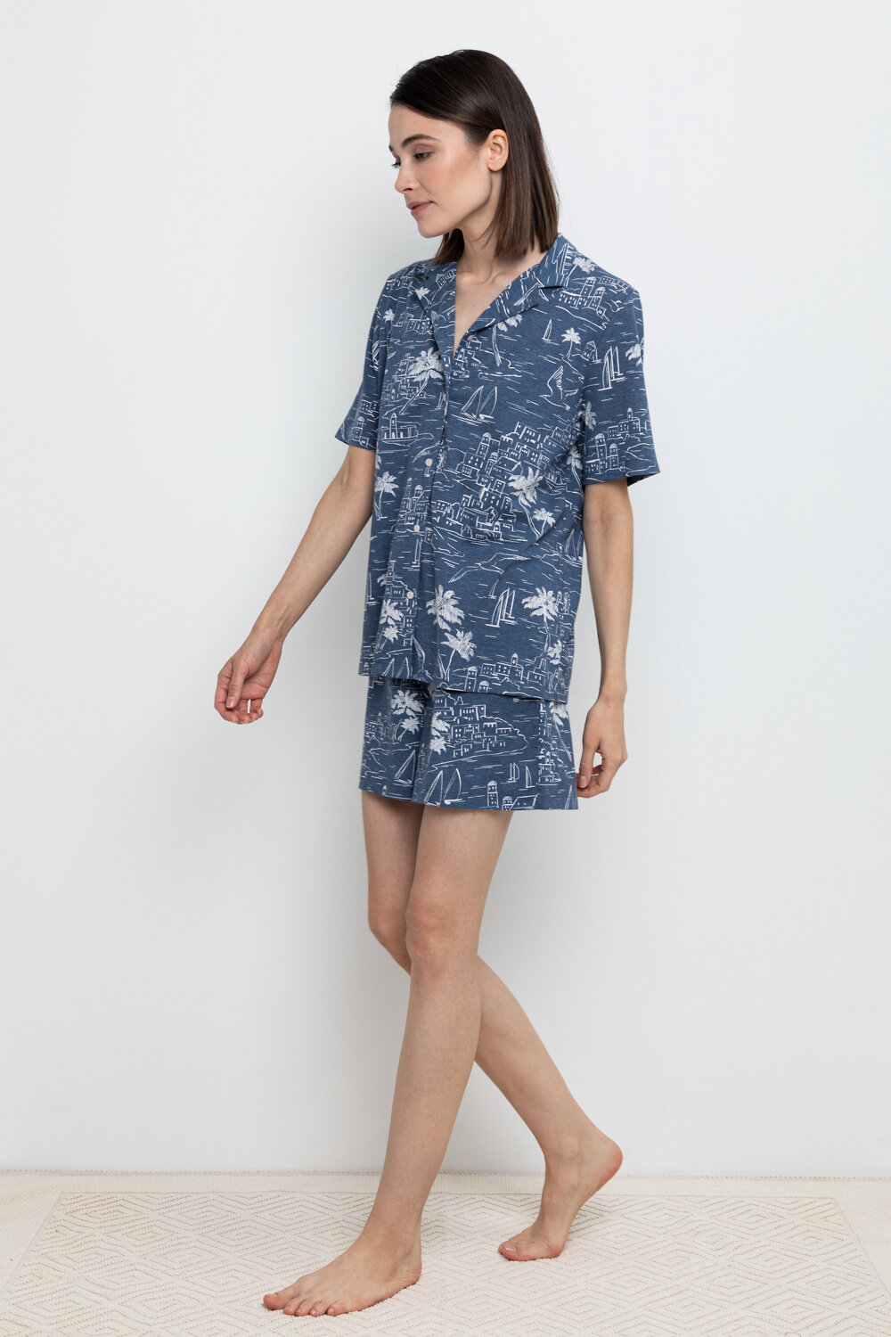 Ст.цена 839р. Trikozza Шорты Е 40044 439585