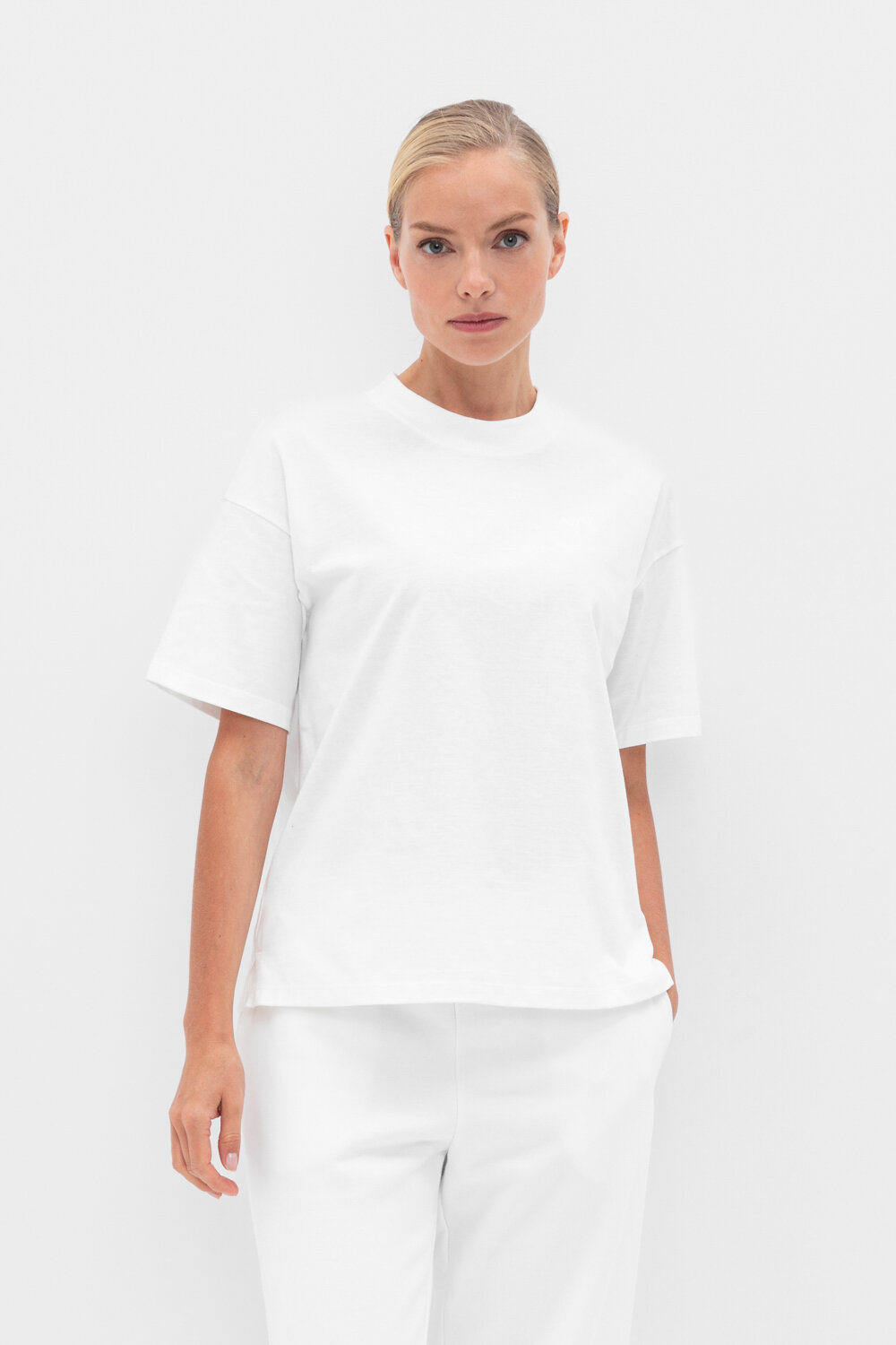 Ст.цена 1375р. VERY NEAT Фуфайка ЕВТ 3236 481119