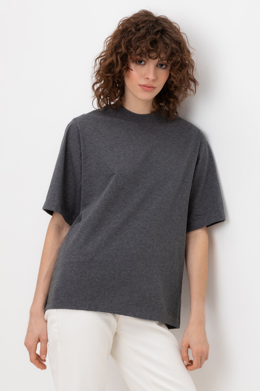 Ст.цена 1375р. VERY NEAT Фуфайка ЕВТ 3237/24 492920