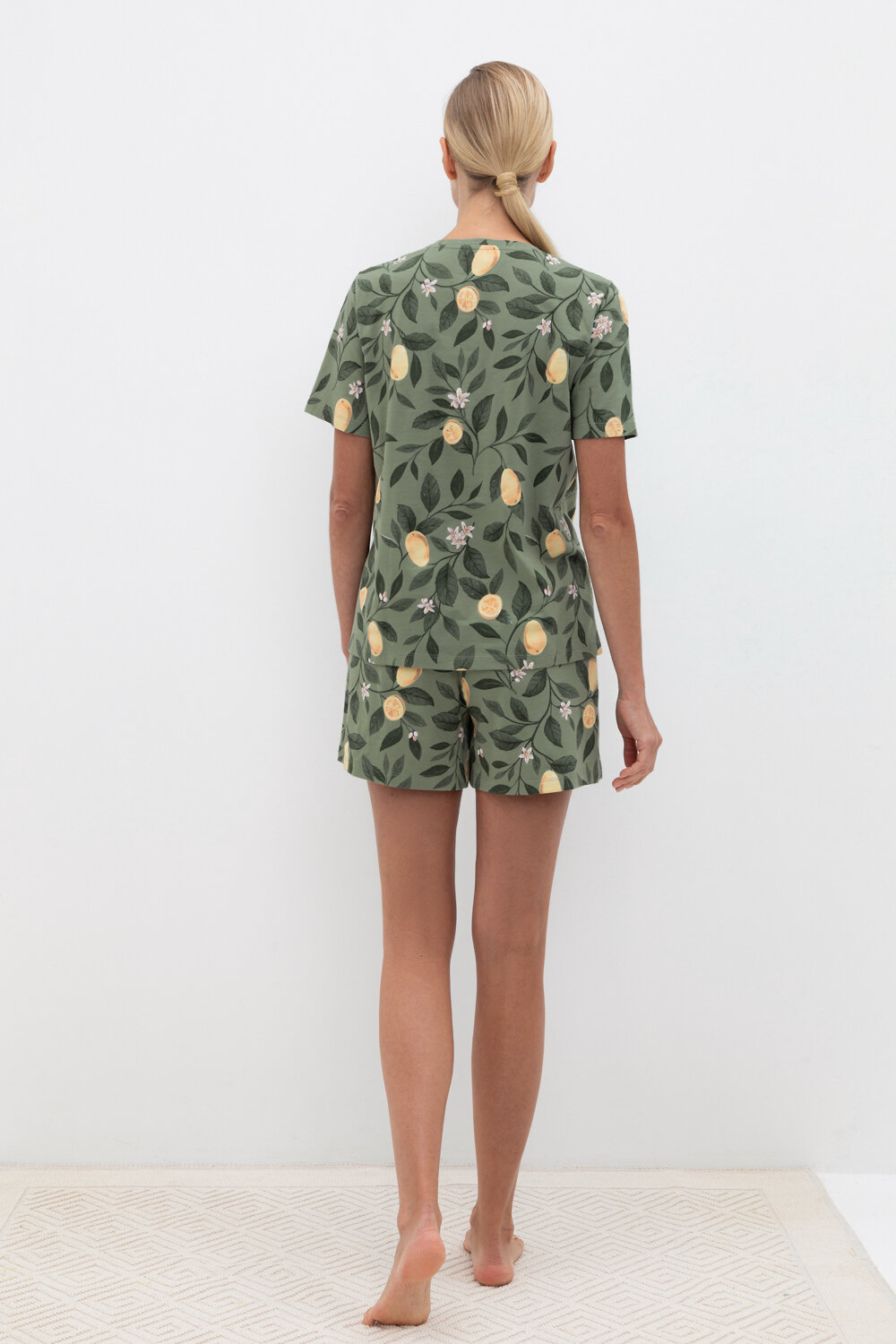 Ст.цена 839р. Trikozza Шорты Е 40039 439586