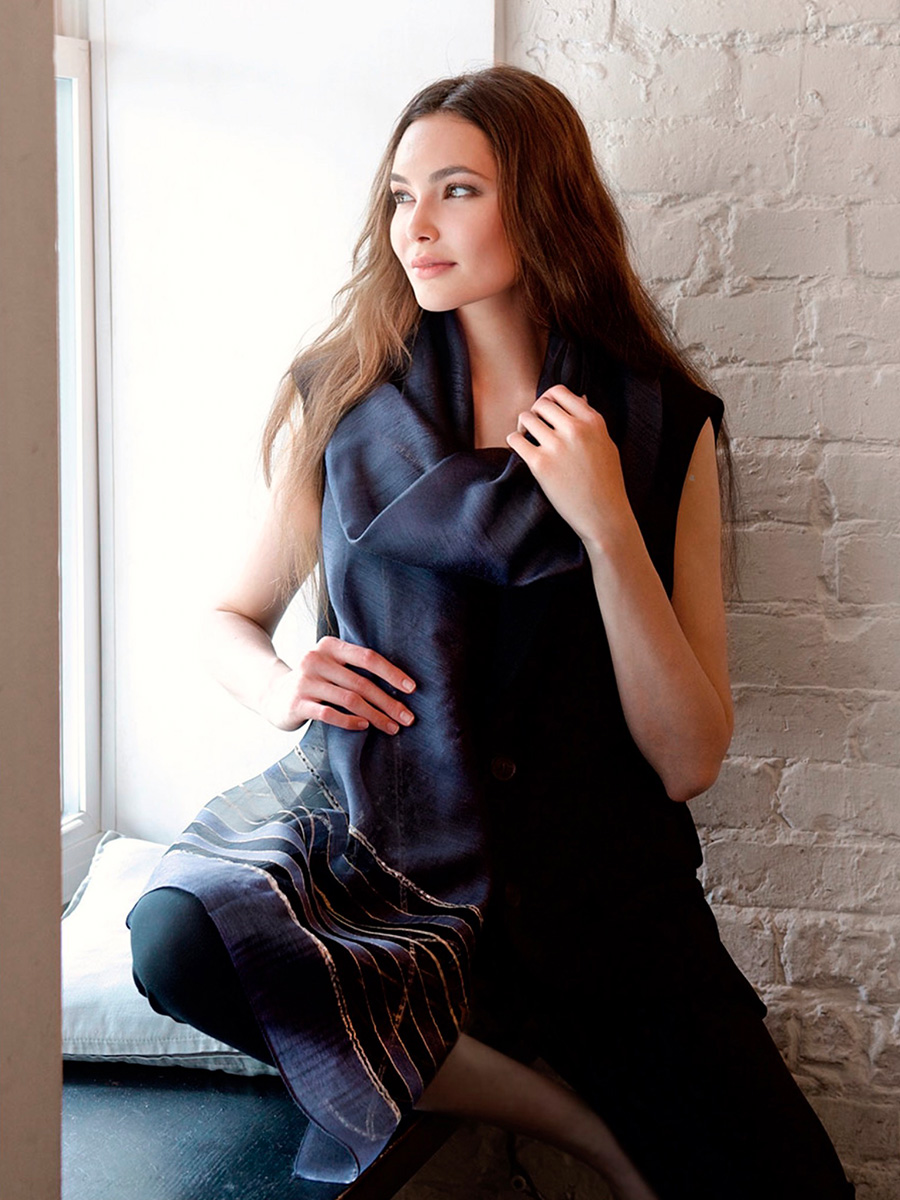 Ст.цена 873р. Уценка Палантин “Супернова индиго“ DEFLIN-04