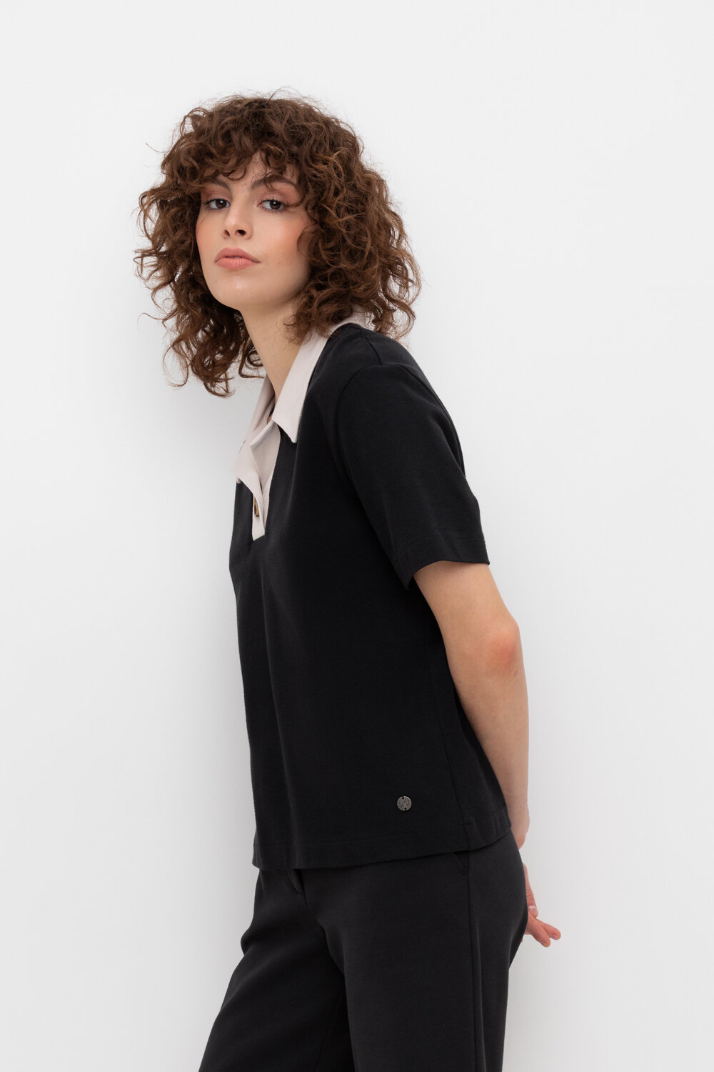 Ст.цена 2360р. VERY NEAT Фуфайка ЕВТ 3200 439554