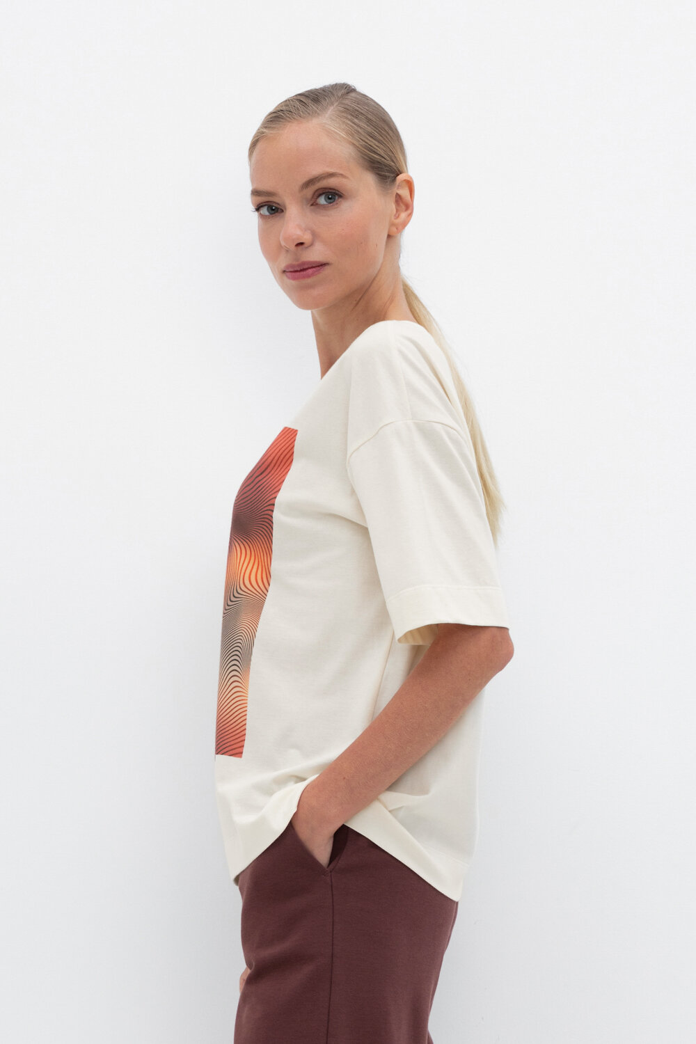 Ст.цена 1593р. VERY NEAT Фуфайка ЕВТ 3240 439684