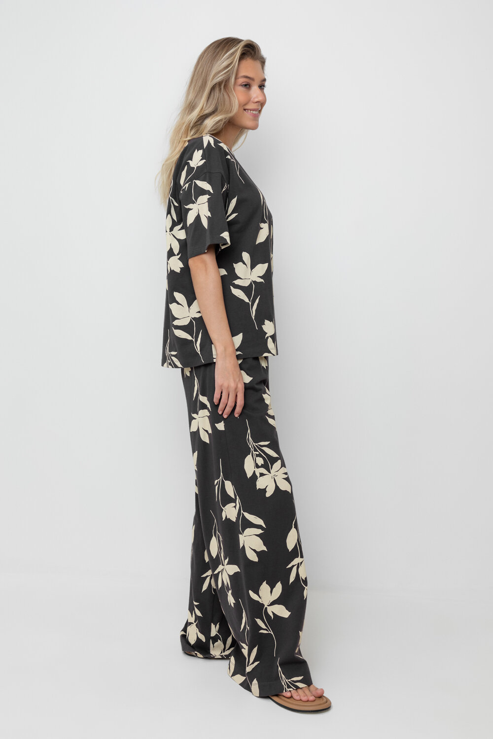 Ст.цена 2183р. VERY NEAT Брюки ЕВТ 4069 439656