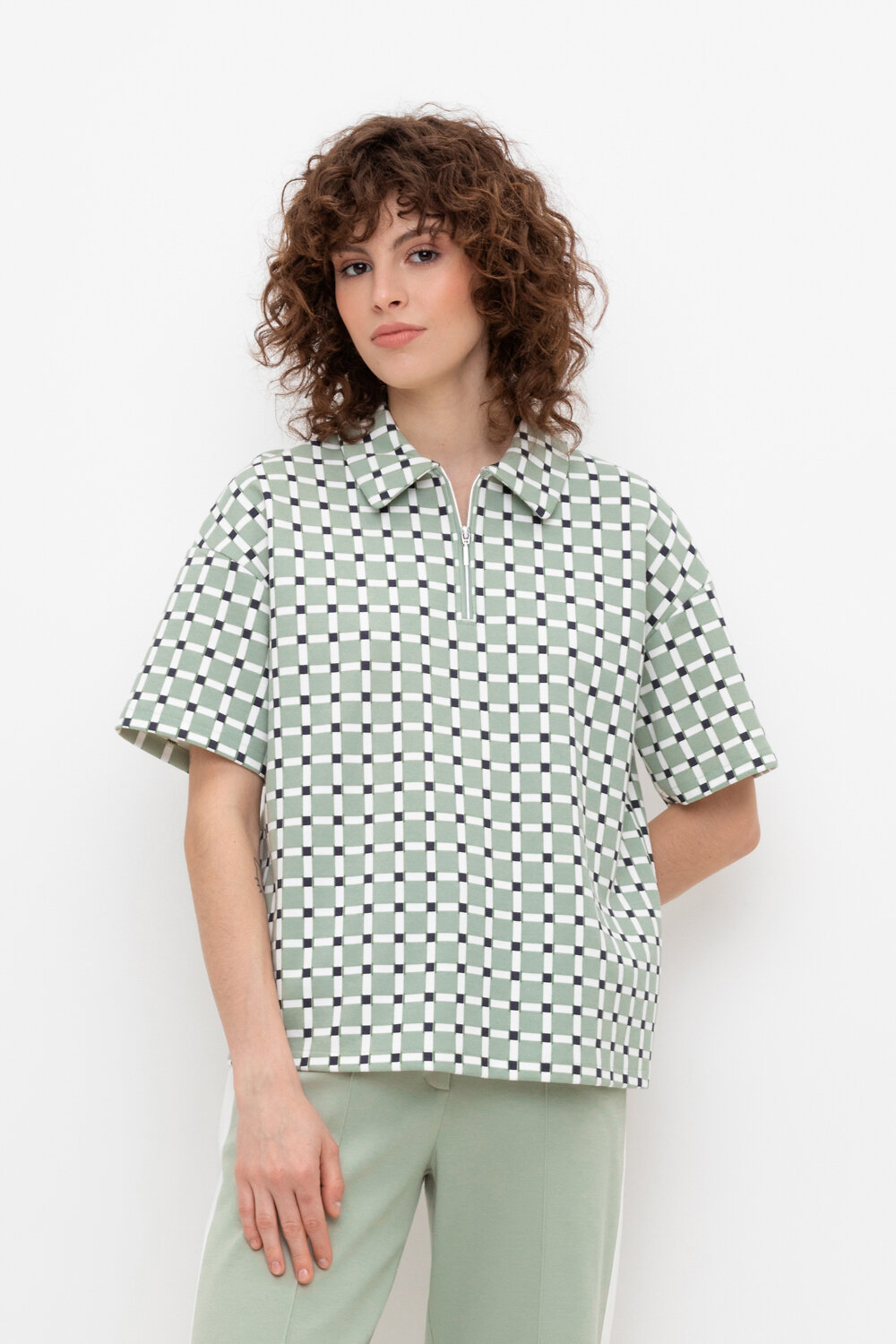 Ст.цена 2360р. VERY NEAT Фуфайка ЕВТ 3210 439603