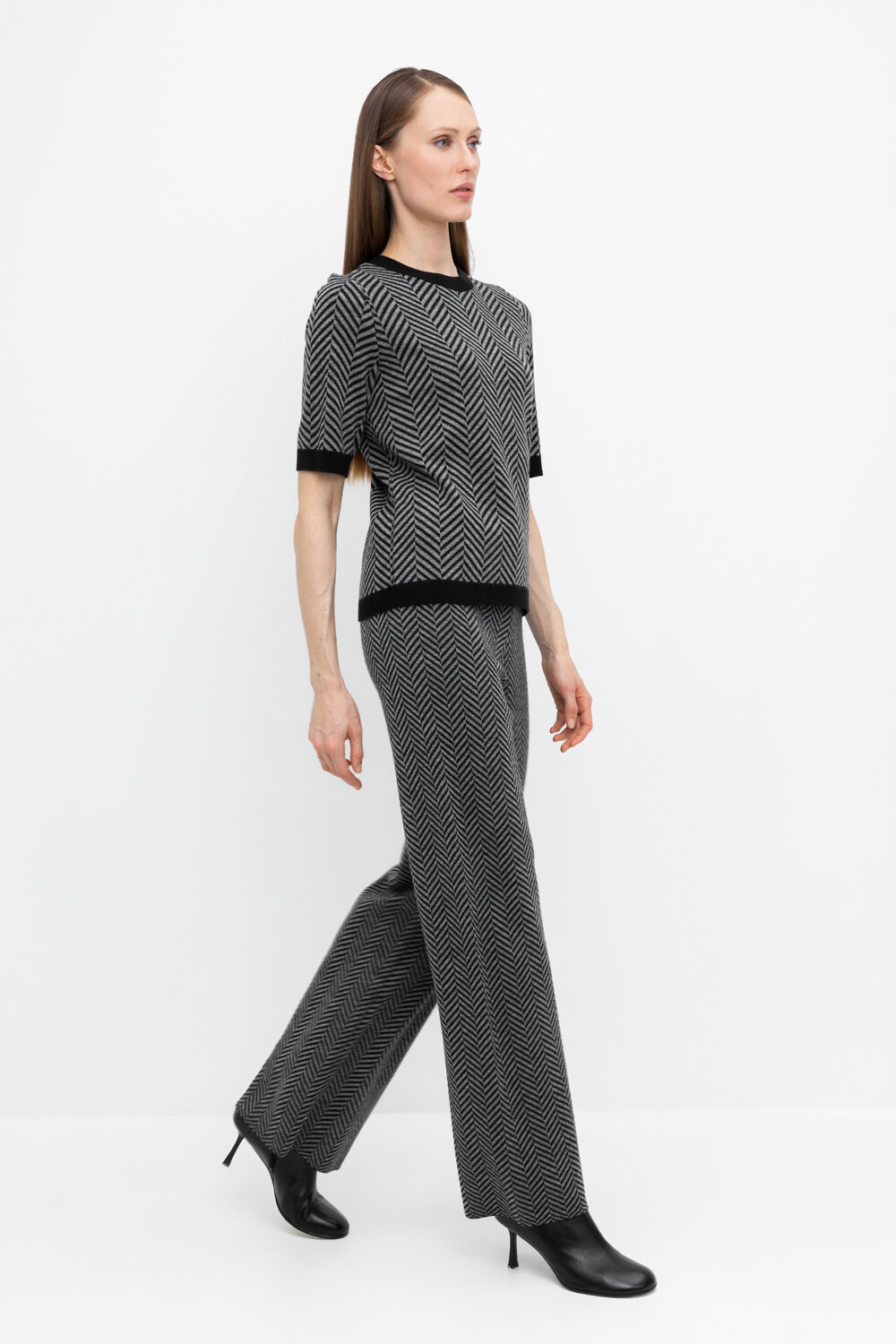 VERY NEAT Брюки ЕВ 437/24ш 492947