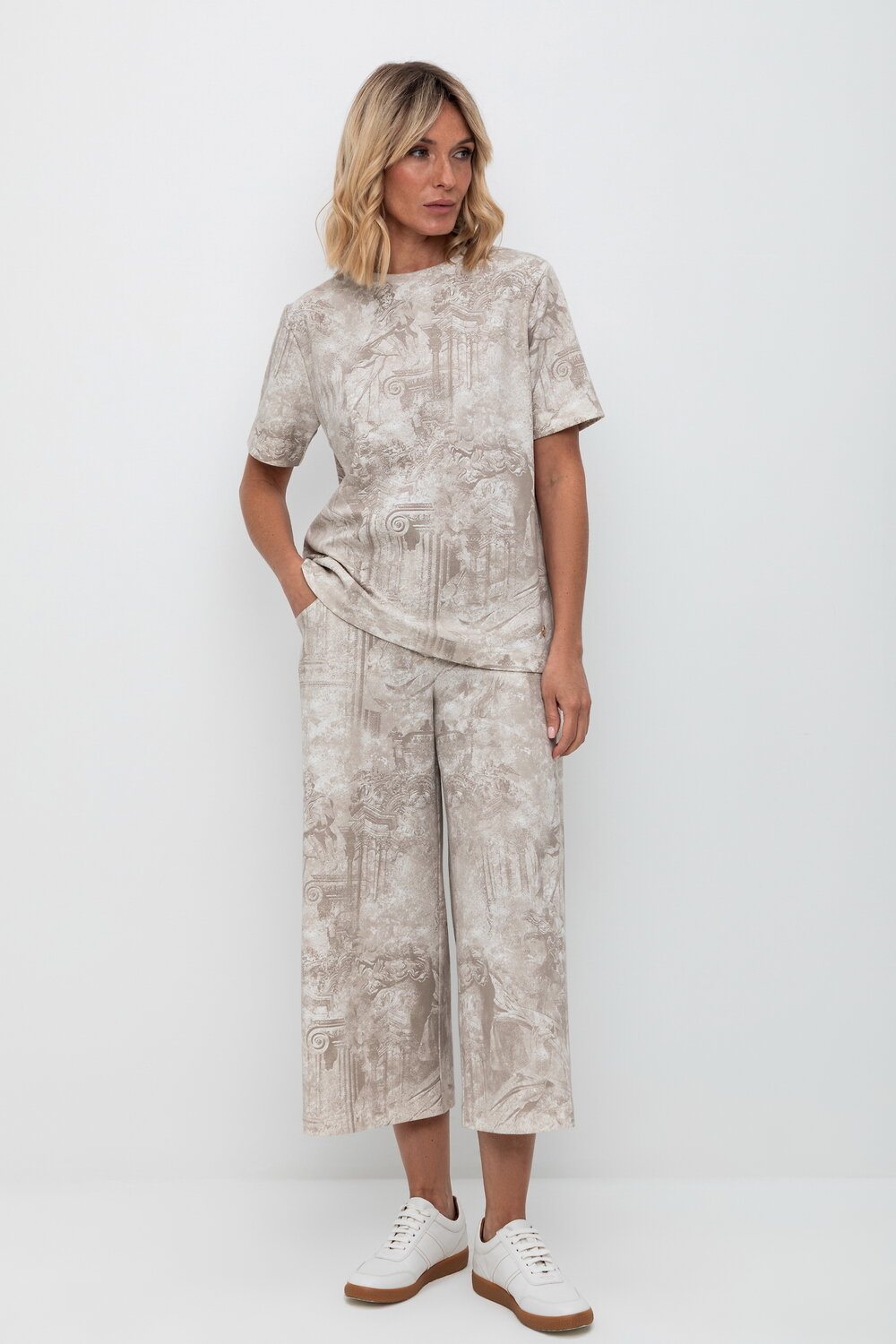 Ст.цена 1947р. VERY NEAT Фуфайка ЕВТ 3213 403767