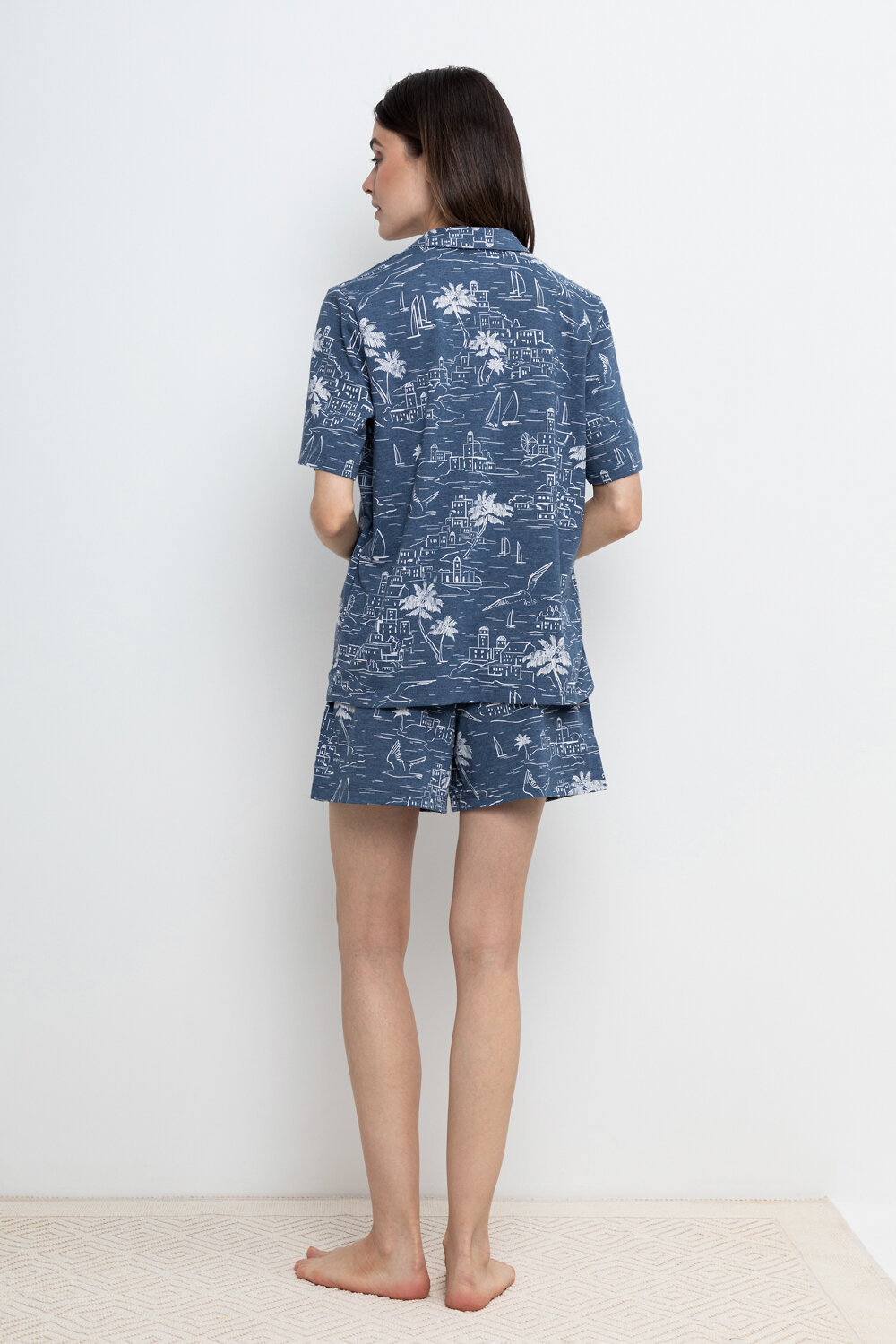 Ст.цена 839р. Trikozza Шорты Е 40044 439585