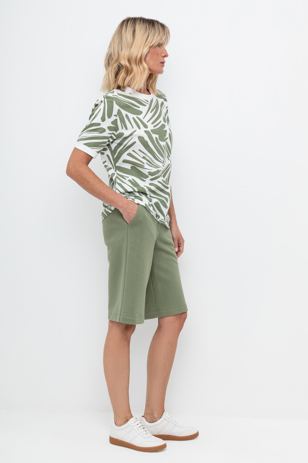 Ст.цена 2360р. VERY NEAT Шорты ЕВТ 4095 403745