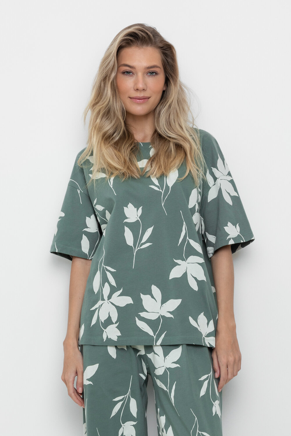 Ст.цена 1770р. VERY NEAT Фуфайка ЕВТ 3184 439661