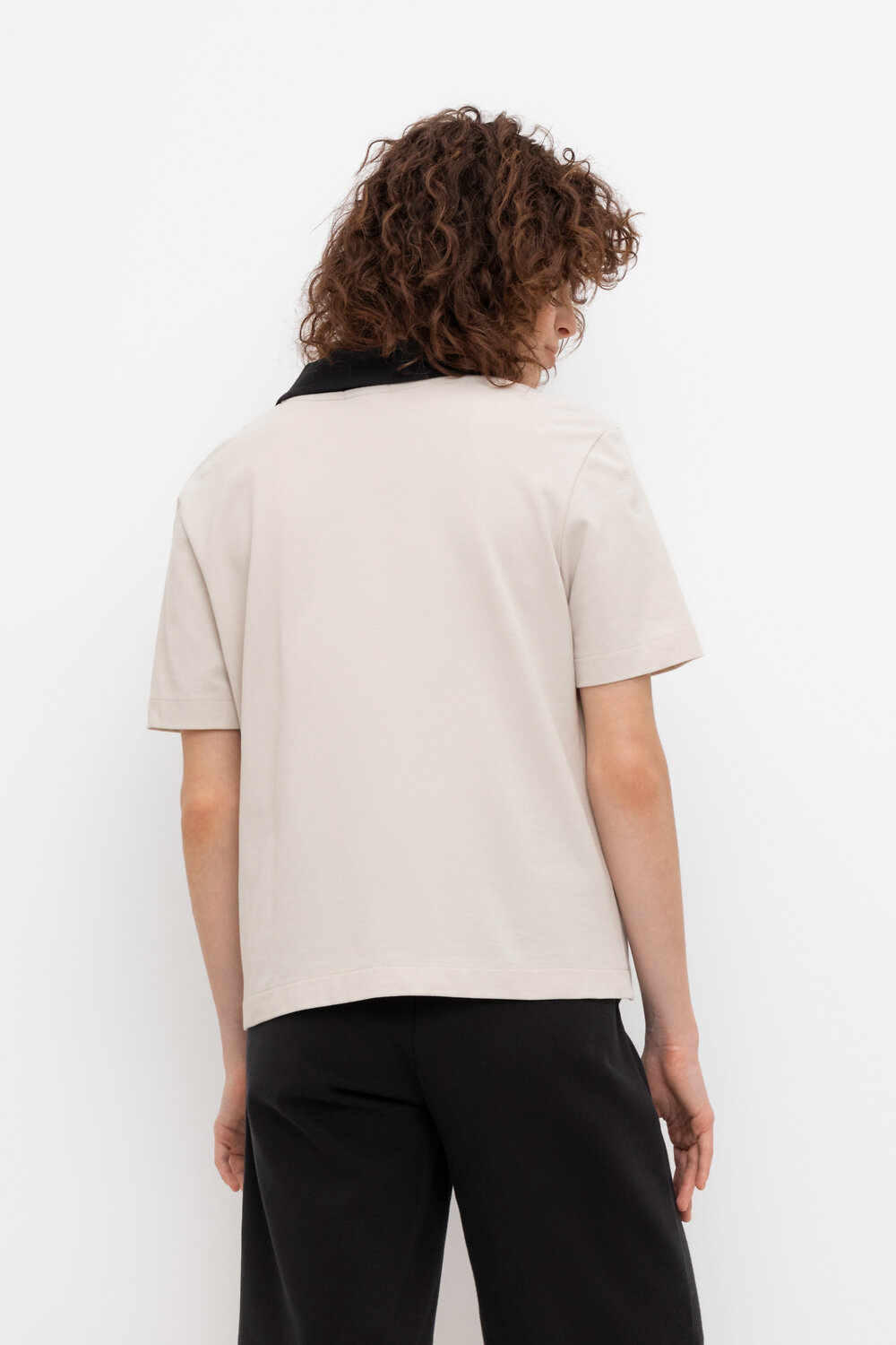 Ст.цена 2360р. VERY NEAT Фуфайка ЕВТ 3200 439547