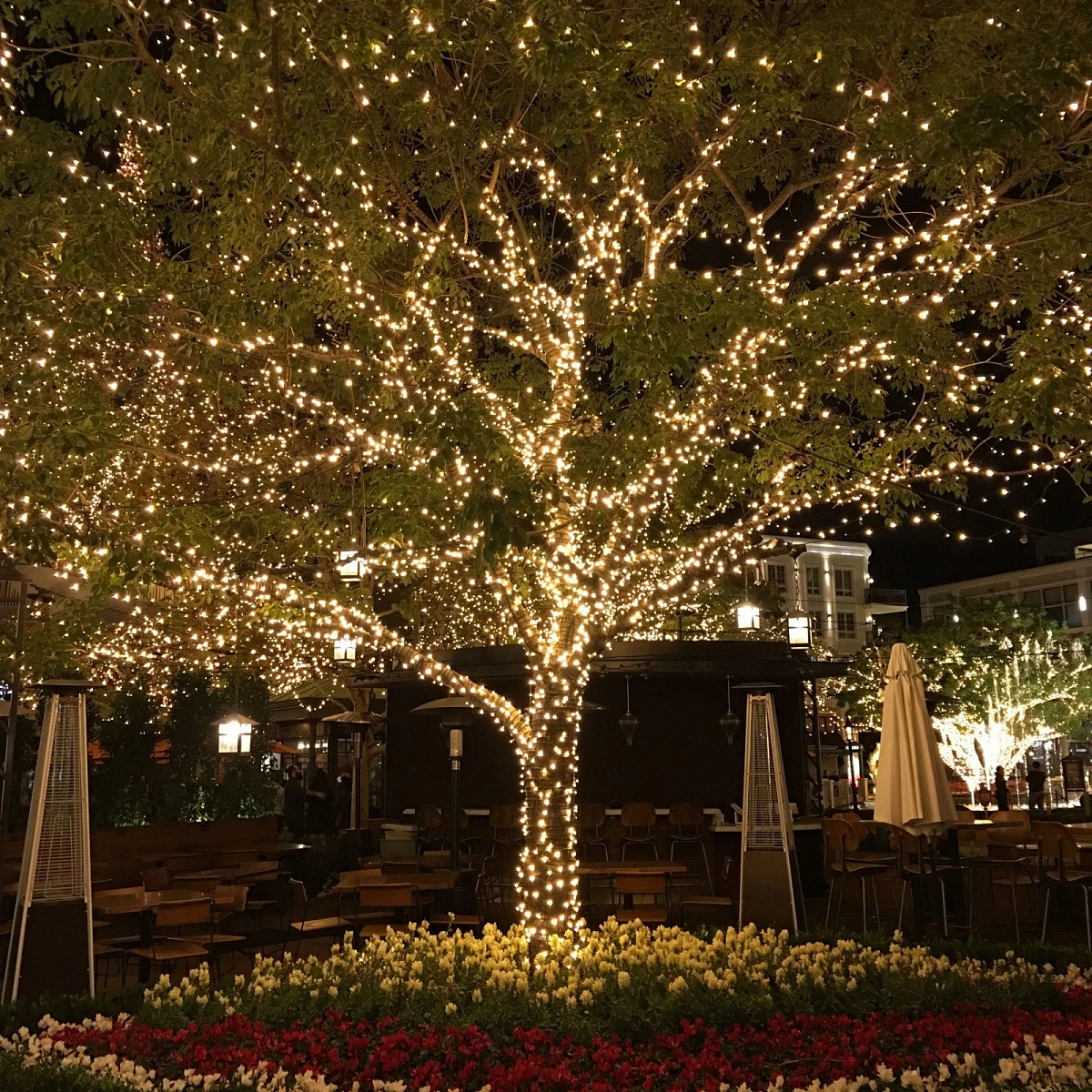 Гирлянда для улицы 11м 120 ламп LED чёрный провод, 8 реж, IP-54, Теплый белый (возможность соединения)