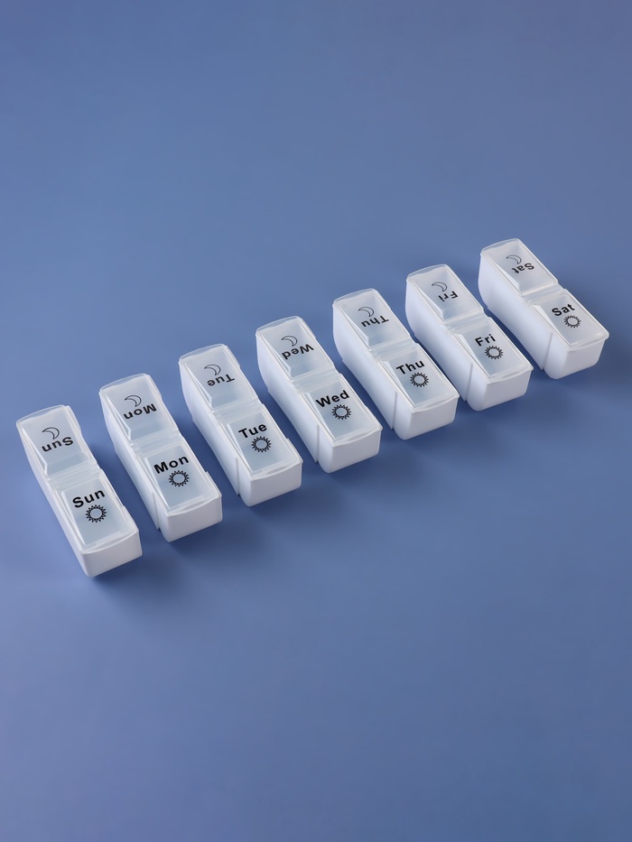 Таблетница - органайзер «Неделька», со съёмными ячейками, утро/вечер, 18.8×9×3 см, 7 контейнеров по 2 ячейки, белая